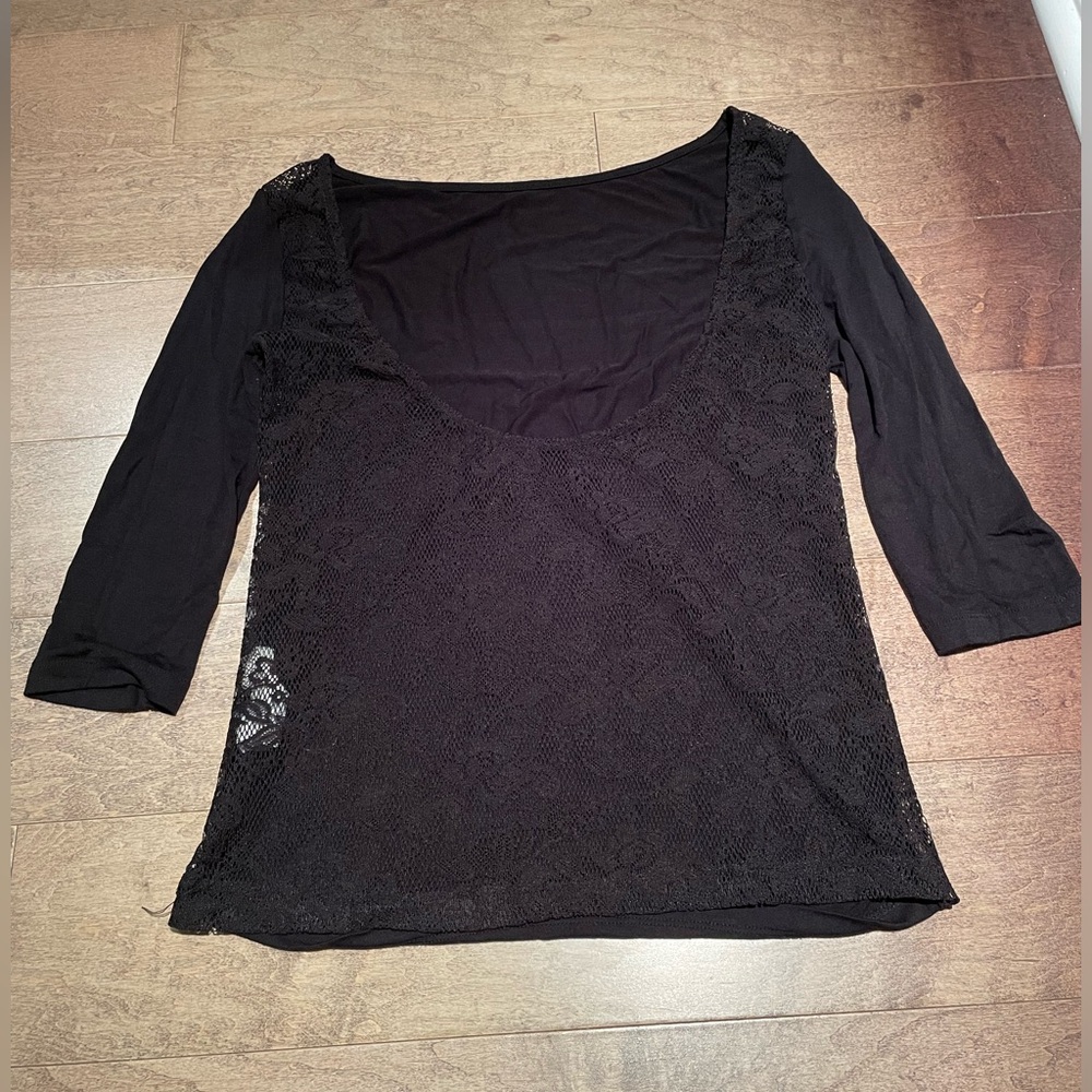 Zara size medium low back lace 3/4 sleeve shirt